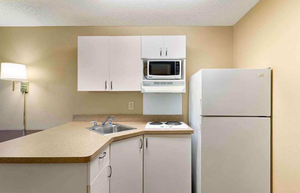 Extended Stay America Suites - Livermore - Airway Blvd Room photo